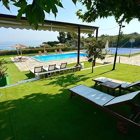Rouga Paradise Resort ボニッツァ エクステリア 写真